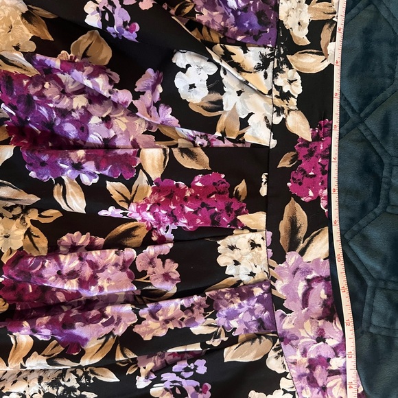 White House Black Market women’s floral skirt size 10 - Picture 3 of 8
